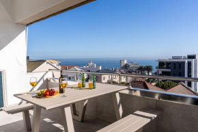 Bantry Bay Pearl - Luxury Apt with Ocean Views
